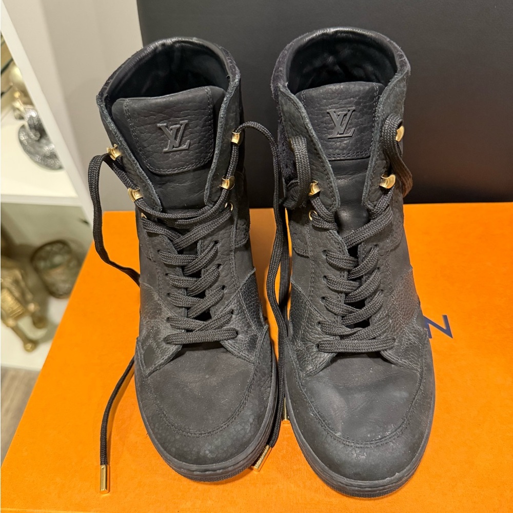 🔥24HR SALE🔥 Authentic Louis Vuitton WedgeBlack High-Top monogram Sneakers - Picture 4 of 13